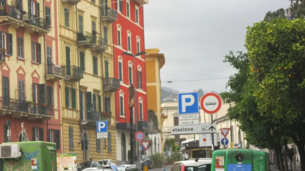 Mare e Dintorni CITRO11015-AFF-0200 Hotel La Spezia Affittacamere